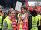 Proteste der Zeiss-Beschaeftigten in Oberkochen am 09.12.2015